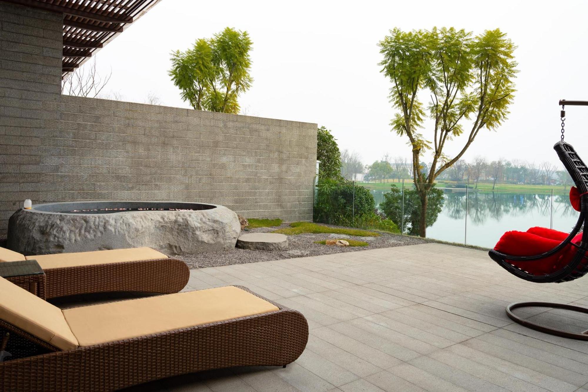 Le Meridien Emei Mountain Resort Эмэйшань Экстерьер фото