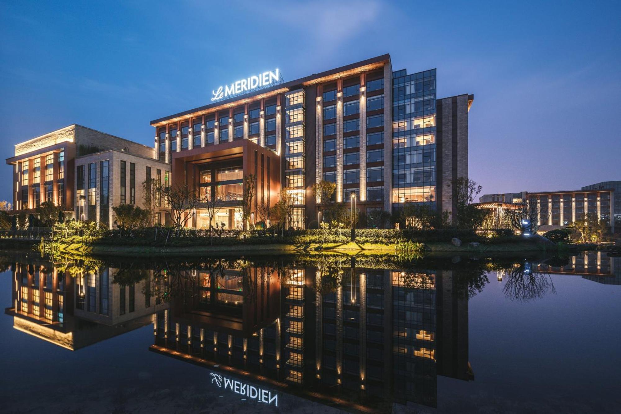 Le Meridien Emei Mountain Resort Эмэйшань Экстерьер фото