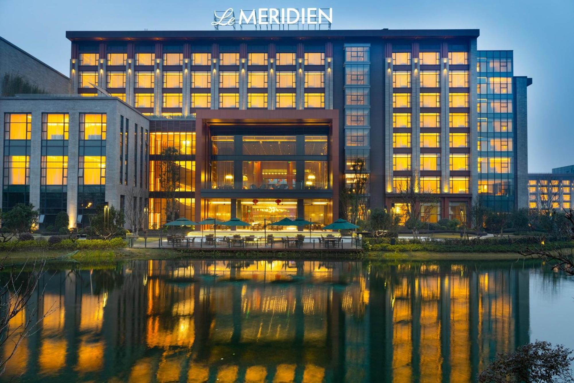 Le Meridien Emei Mountain Resort Эмэйшань Экстерьер фото